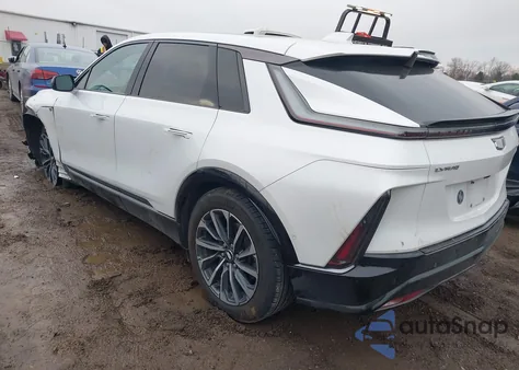 2024 Cadillac Lyriq Sport W/1Sf z USA, uszkodzony, nr VIN 1GYKPTRL0RZ100248